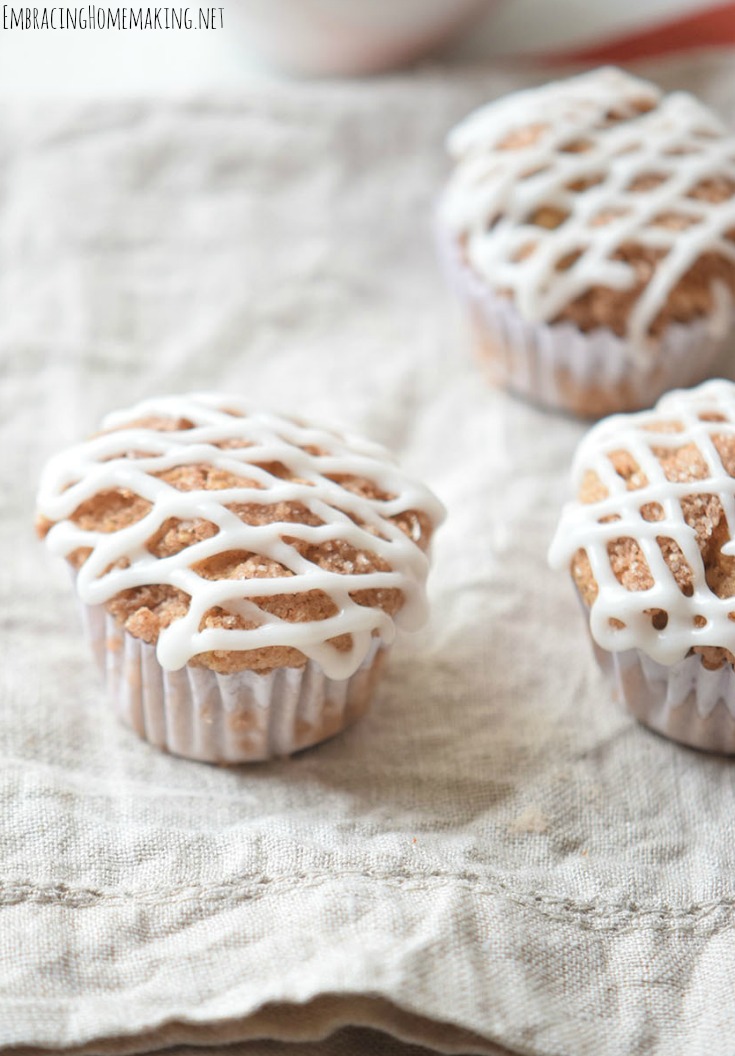 pumpkin-muffin-glaze