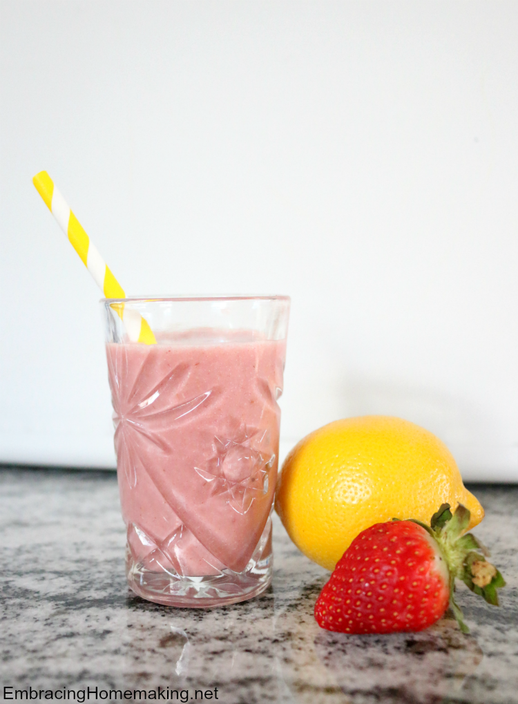 Strawberry Lemonade Smoothie