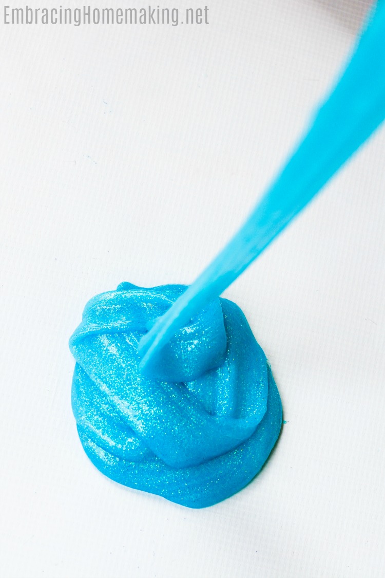 Blue Glitter Slime DIY